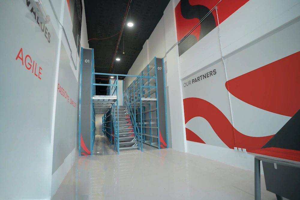 Nawel  —  Last Mile Delivery