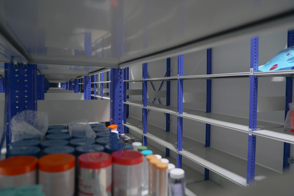 Nawel Quick — Micro Fulfillment